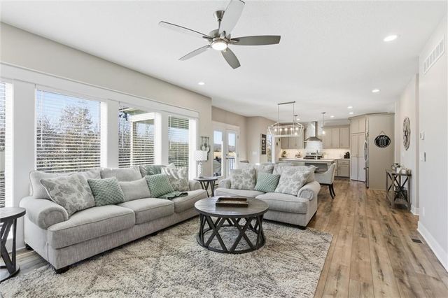 308 E Oak Street, Lone Jack, MO 64070