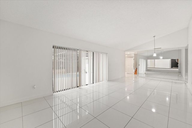 4749 Holly Lake Drive, Lake Worth, FL 33463