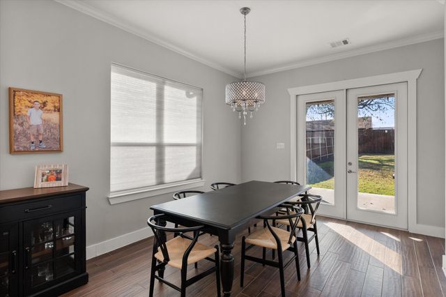 209 W Dallas Street, Mansfield, TX 76063