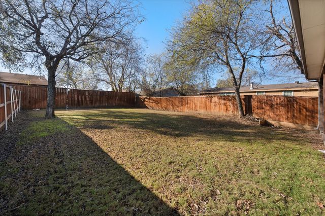 209 W Dallas Street, Mansfield, TX 76063