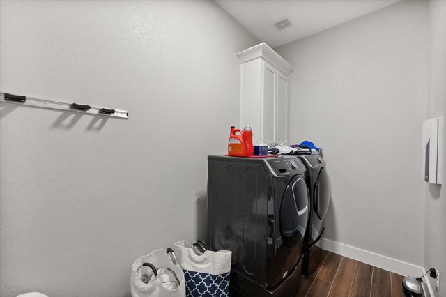 209 W Dallas Street, Mansfield, TX 76063