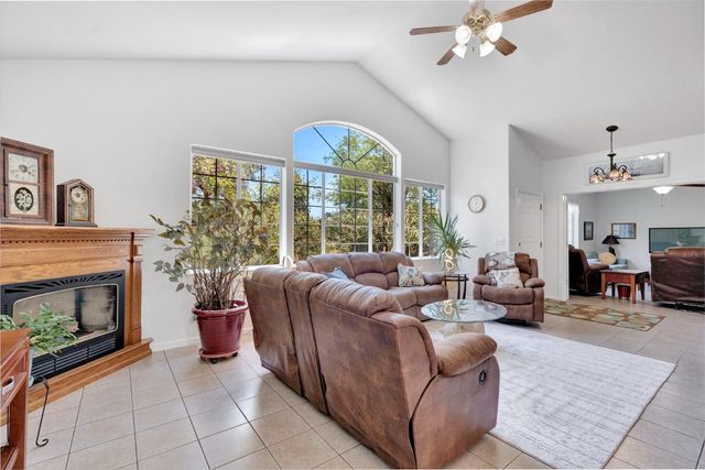 22250 Stabulis Court, Madera, CA 93638