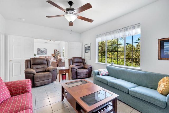 22250 Stabulis Court, Madera, CA 93638