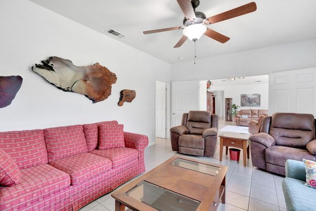 22250 Stabulis Court, Madera, CA 93638