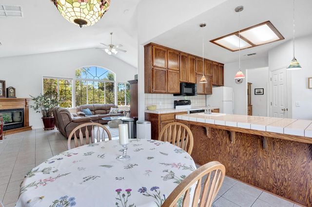 22250 Stabulis Court, Madera, CA 93638