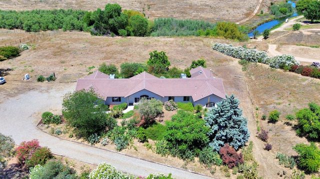 22250 Stabulis Court, Madera, CA 93638