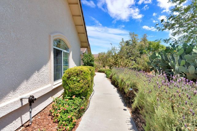 22250 Stabulis Court, Madera, CA 93638