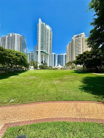 808 Brickell Key Dr 3304, Miami, FL 33131