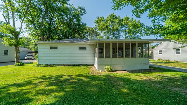 229 Oak Street, Crown Point, IN 46307