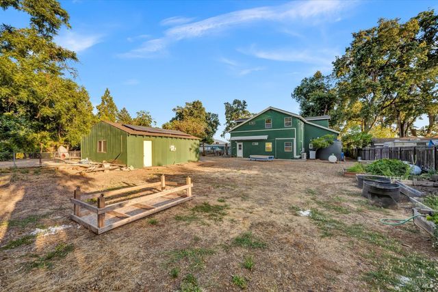 2750 Lakeshore Blvd, Upper Lake, CA 95485