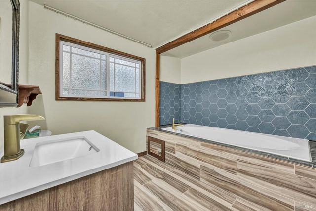 2750 Lakeshore Blvd, Upper Lake, CA 95485