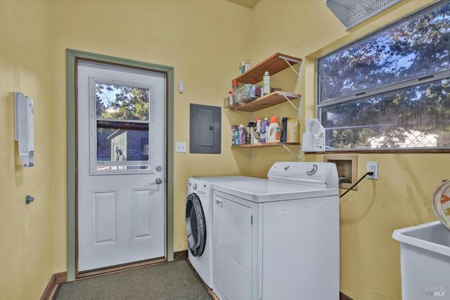 2750 Lakeshore Blvd, Upper Lake, CA 95485