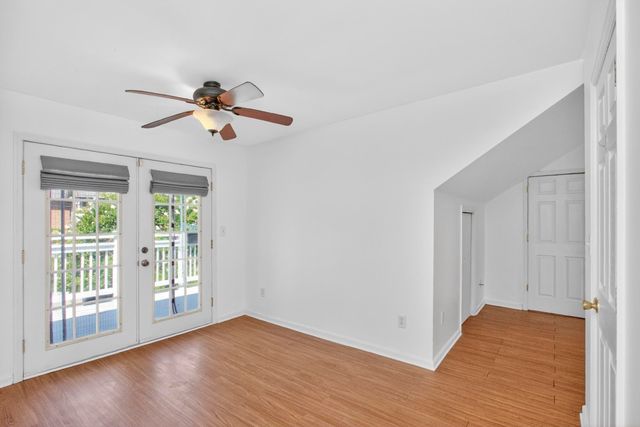 3008 Lakeshore Dr, Old Hickory, TN 37138