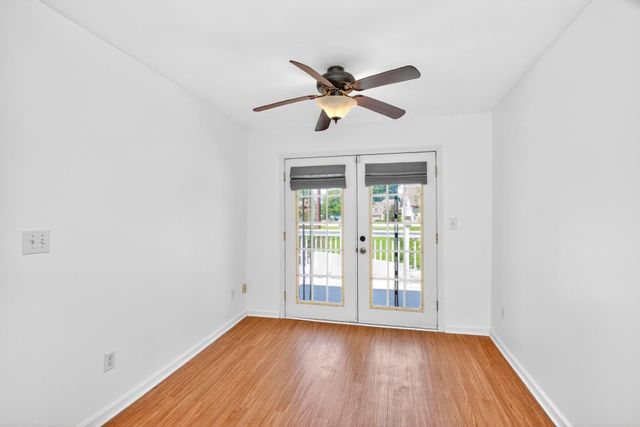 3008 Lakeshore Dr, Old Hickory, TN 37138