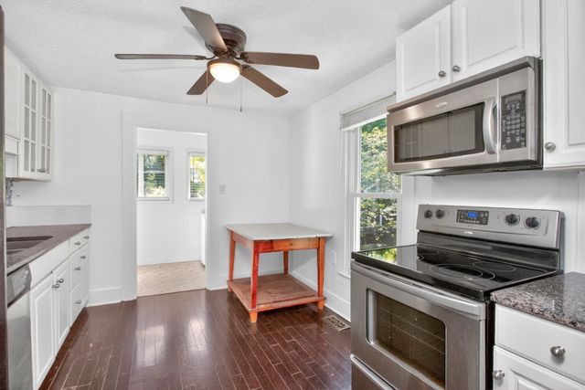 3008 Lakeshore Dr, Old Hickory, TN 37138