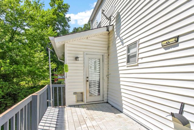3008 Lakeshore Dr, Old Hickory, TN 37138