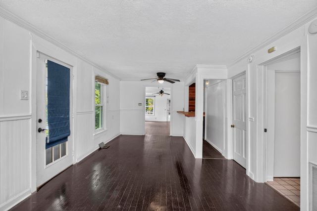3008 Lakeshore Dr, Old Hickory, TN 37138