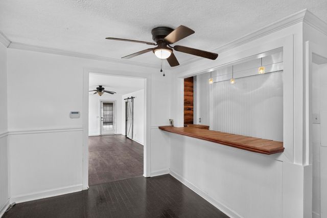 3008 Lakeshore Dr, Old Hickory, TN 37138