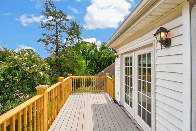 3008 Lakeshore Dr, Old Hickory, TN 37138