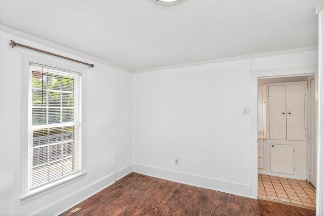 3008 Lakeshore Dr, Old Hickory, TN 37138