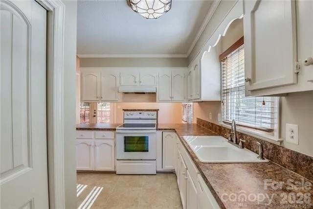 825 Raleigh Court, Gastonia, NC 28054