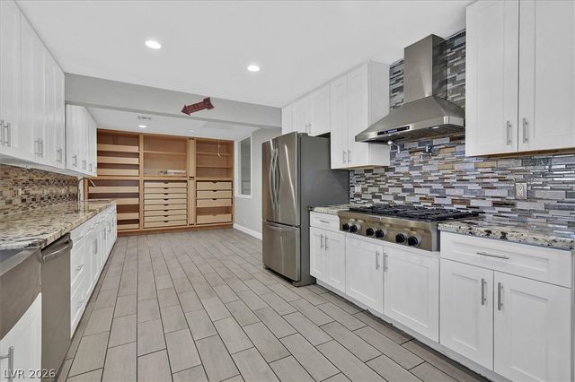 3396 Montessouri Street, Las Vegas, NV 89117