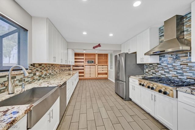 3396 Montessouri Street, Las Vegas, NV 89117