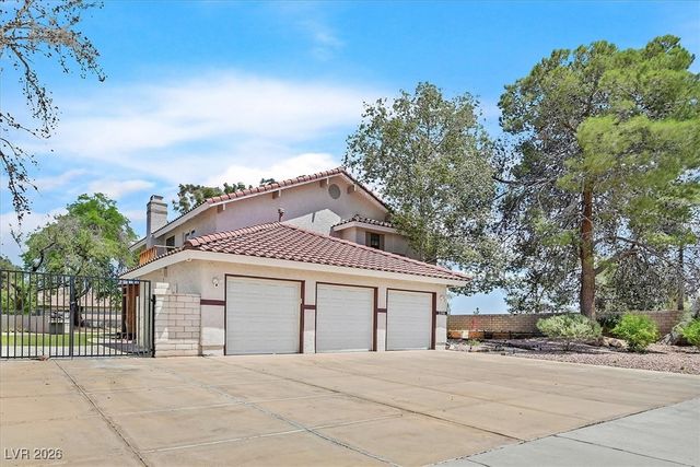3396 Montessouri Street, Las Vegas, NV 89117