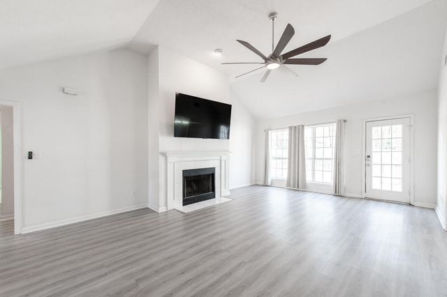 328 St Julian Place, North Augusta, SC 29860