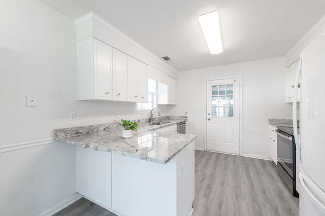 328 St Julian Place, North Augusta, SC 29860