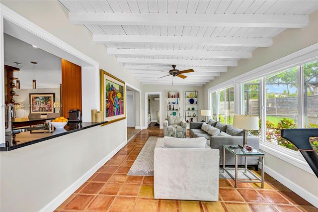 8541 SW 87th Ct, Miami, FL 33173