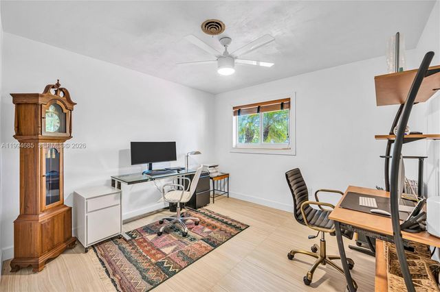 8541 SW 87th Ct, Miami, FL 33173