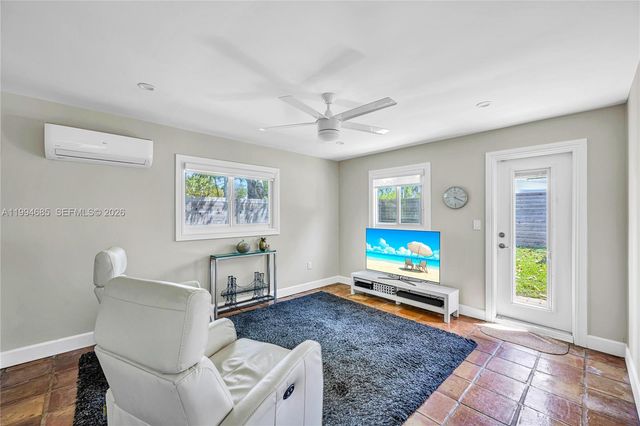 8541 SW 87th Ct, Miami, FL 33173