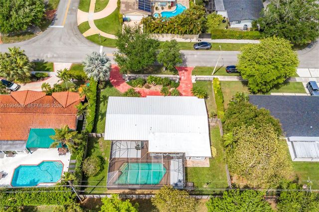 8541 SW 87th Ct, Miami, FL 33173