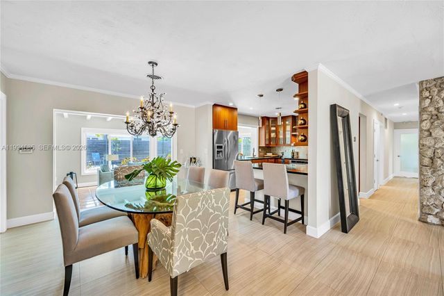 8541 SW 87th Ct, Miami, FL 33173