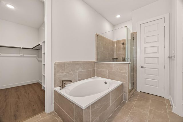 910 W 21st Street A, Houston, TX 77008