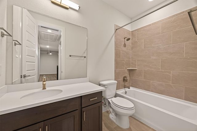 910 W 21st Street A, Houston, TX 77008