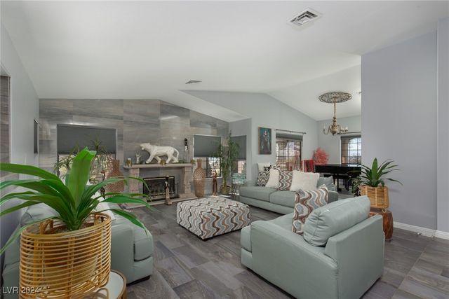 440 Probst, Las Vegas, NV 89110