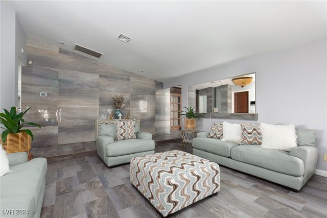 440 Probst, Las Vegas, NV 89110