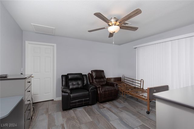 440 Probst, Las Vegas, NV 89110