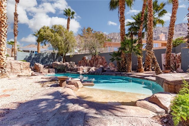 440 Probst, Las Vegas, NV 89110