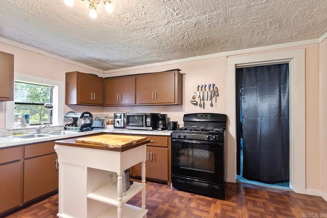 16520 Landmark Road, Little Rock, AR 72206