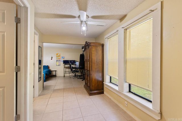 16520 Landmark Road, Little Rock, AR 72206