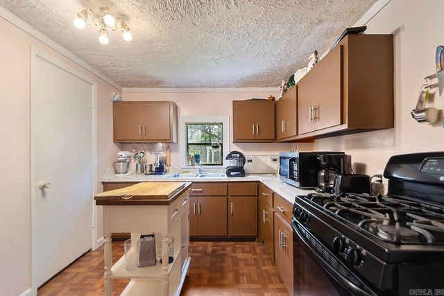 16520 Landmark Road, Little Rock, AR 72206