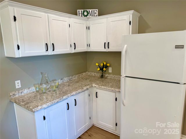 3190 Wild Dogwood Lane, Morganton, NC 28655