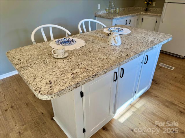 3190 Wild Dogwood Lane, Morganton, NC 28655