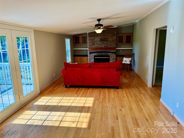 3190 Wild Dogwood Lane, Morganton, NC 28655