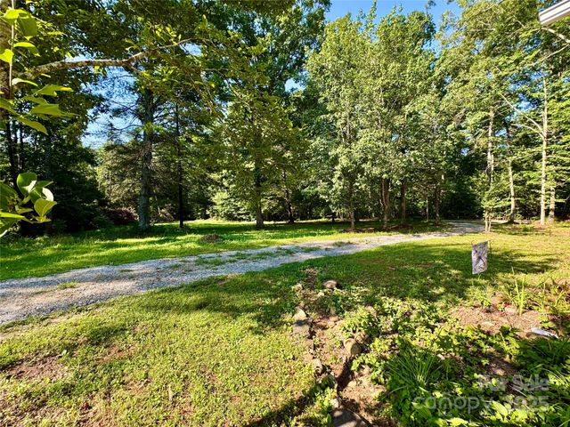 3190 Wild Dogwood Lane, Morganton, NC 28655