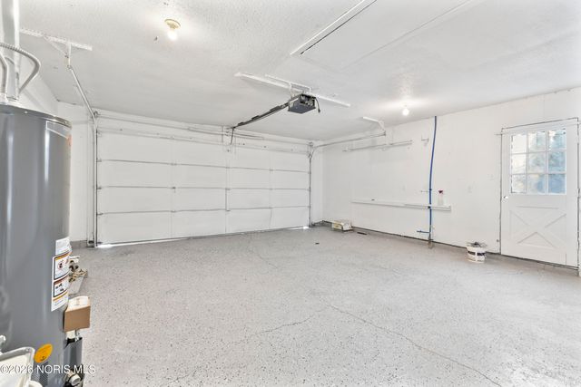 14590 Liberty Hi Road, Bowling Green, OH 43402