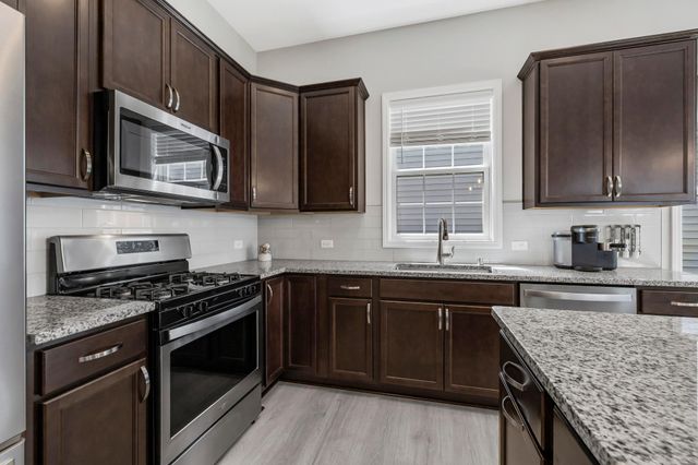 8133 Arrowwood Lane N, Maple Grove, MN 55369